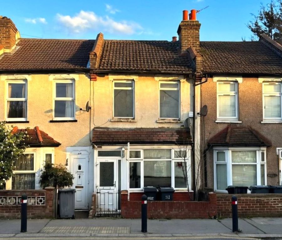 Property photo 1 of 8