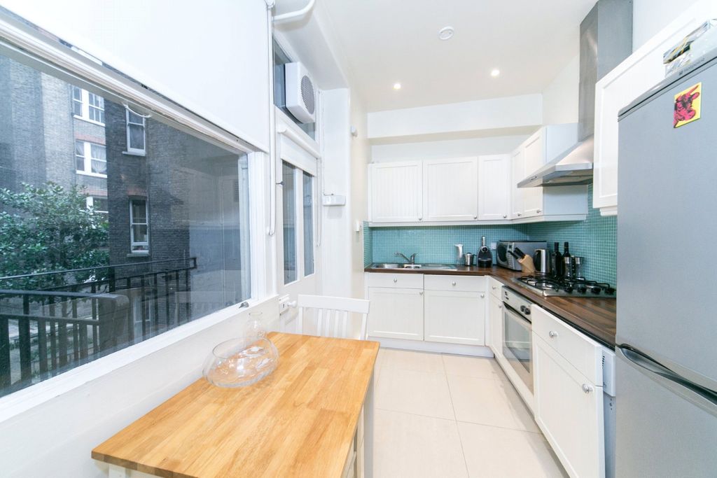 Property photo 3 of 7 Picture No. 05