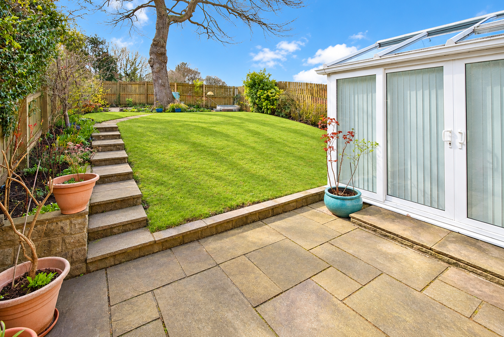 Property photo 3 of 17 A1A36612-5c89-4Bfc-9585-d458B83E572c