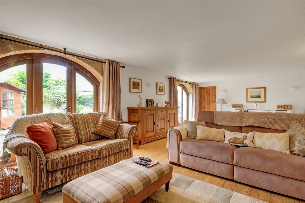 Property photo 2 of 29 Z48.Jpg