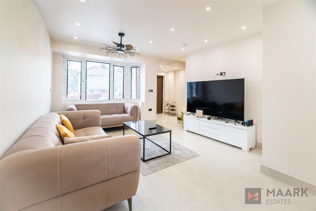 Property photo 3 of 30 Gleneaglesave-2.Jpg