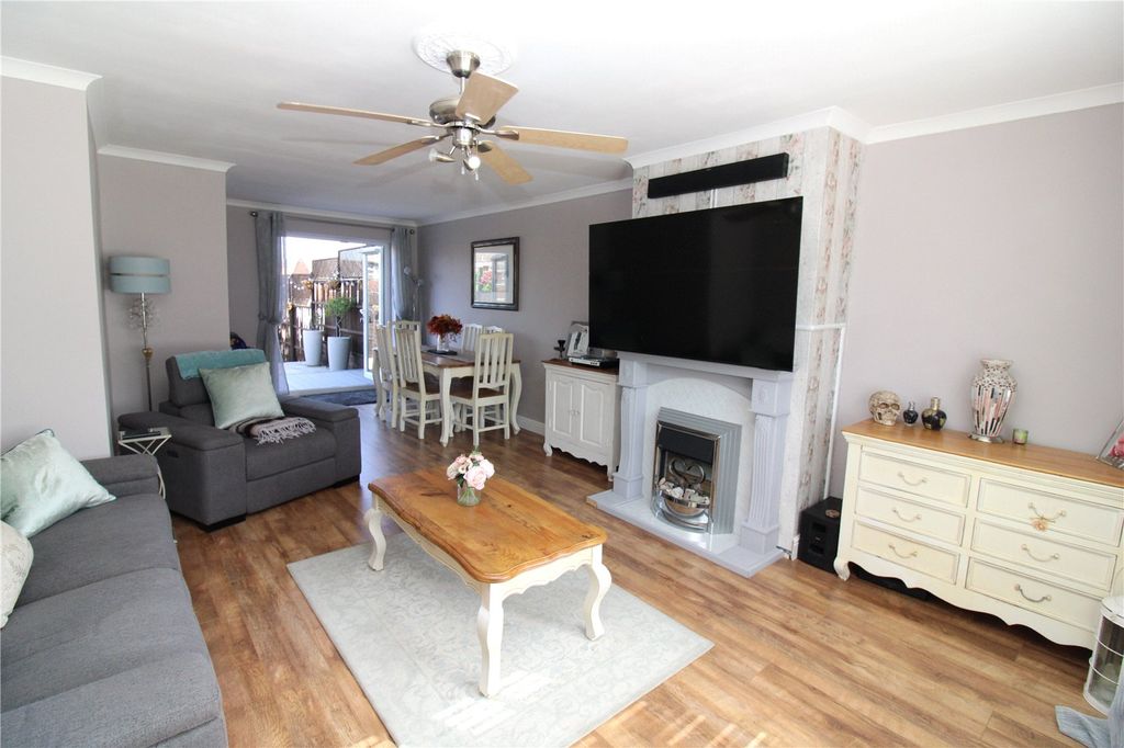 Property photo 2 of 20 Picture No. 10