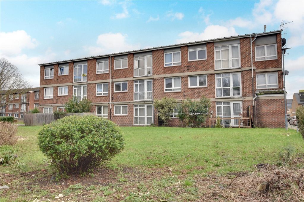 Property photo 3 of 11 Picture No. 10