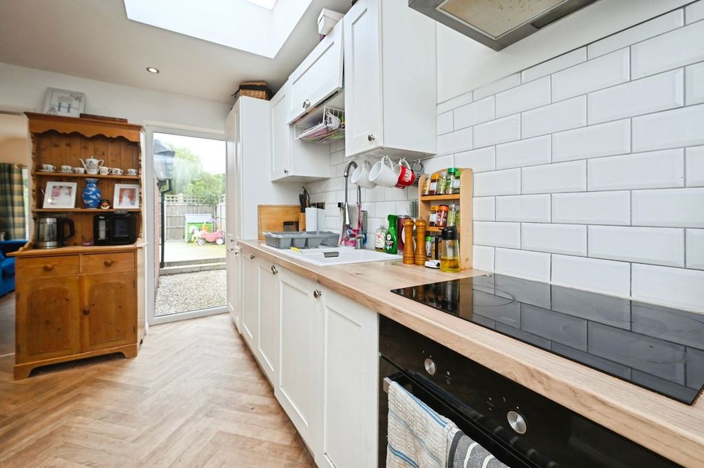 Property photo 3 of 16