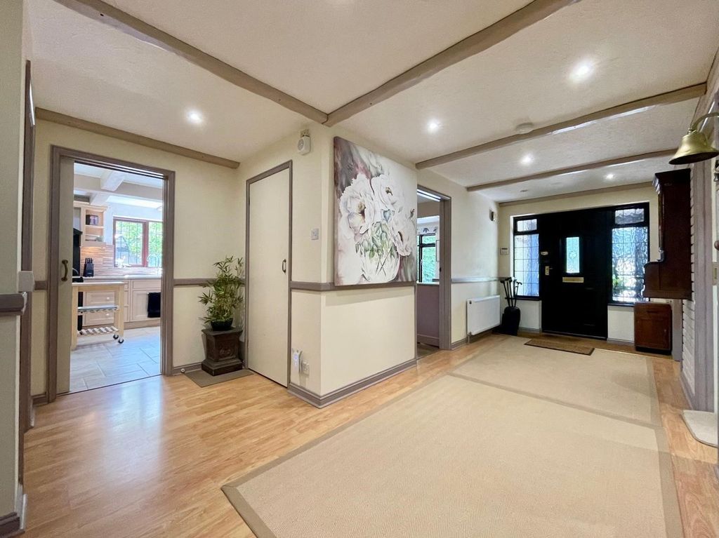 Property photo 3 of 48