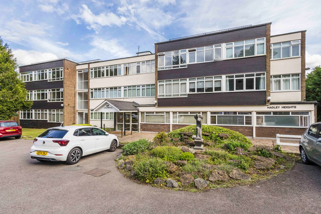 Property photo 1 of 3