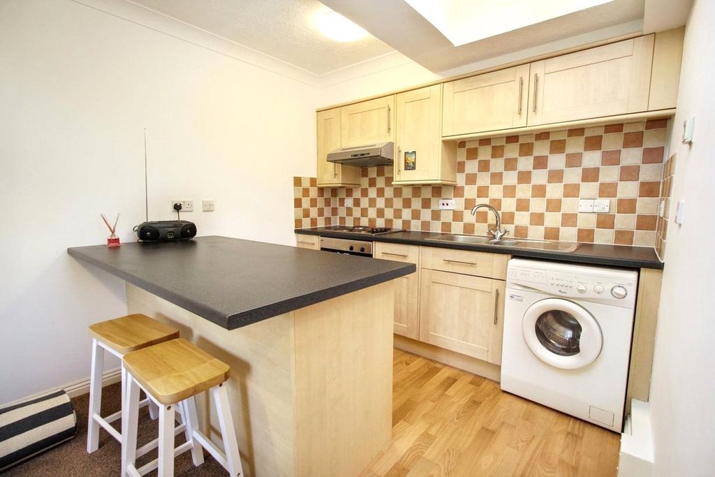 Property photo 2 of 8 Picture No. 06