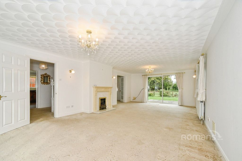 Property photo 3 of 16 Pbox-Img.Jpg