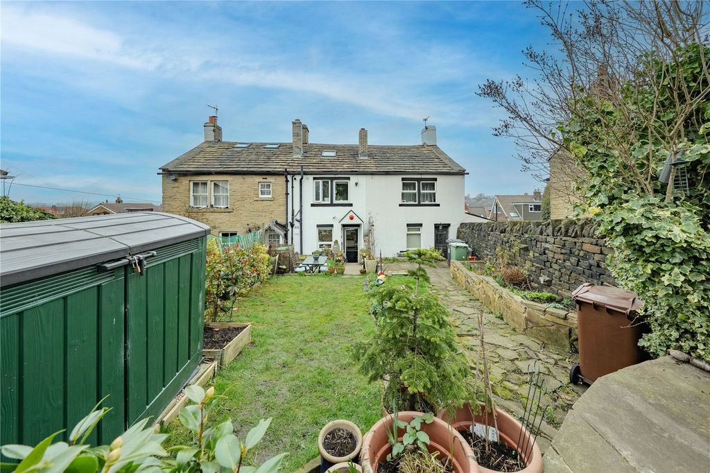 Property photo 2 of 23 Picture No. 22