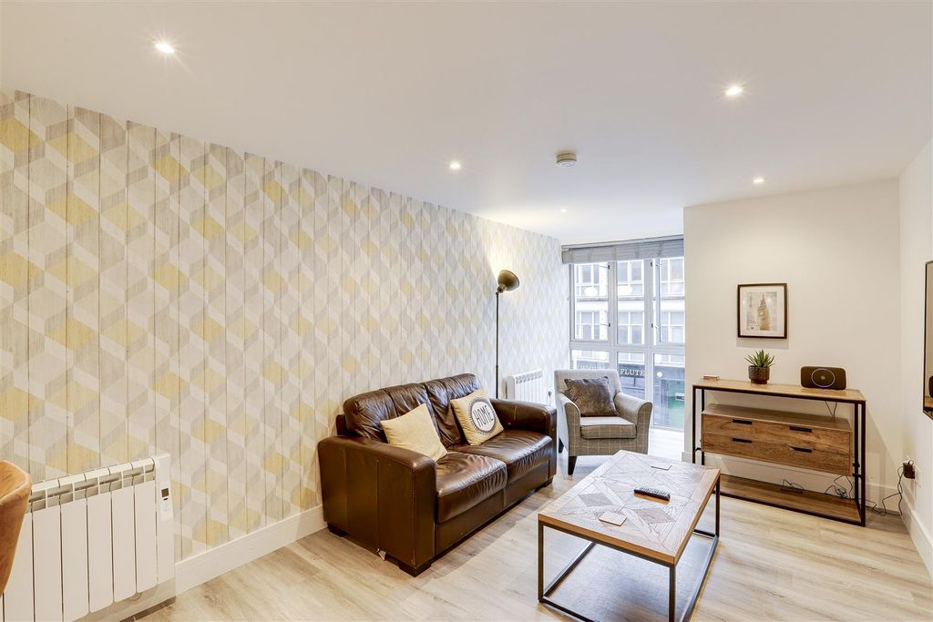 Property photo 3 of 14 0503.Jpg