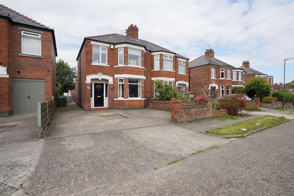 Property photo 1 of 15 1.Png