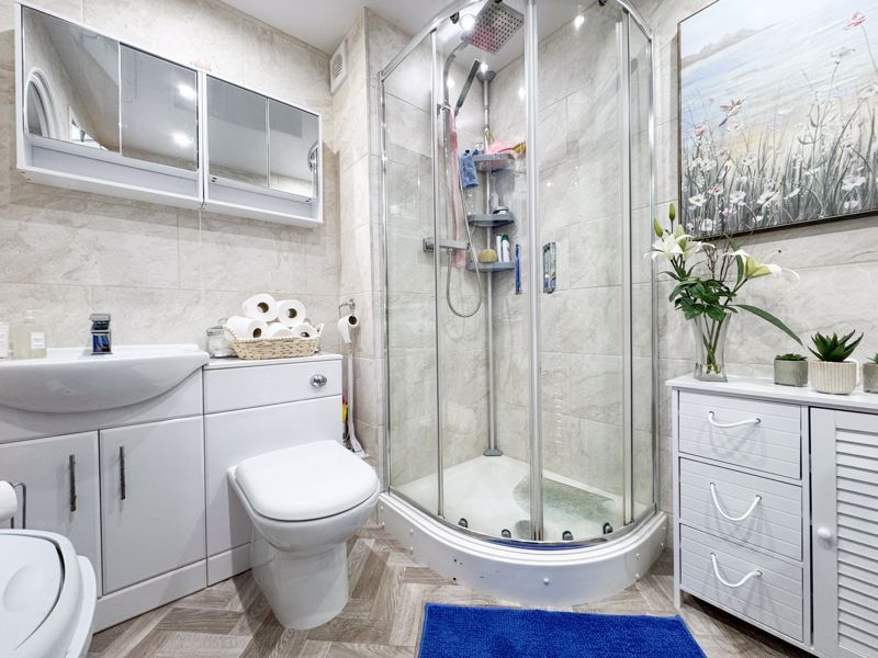 Property photo 3 of 12 Bathroom