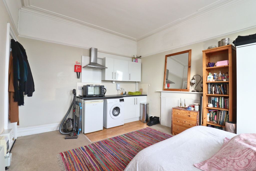 Property photo 3 of 3