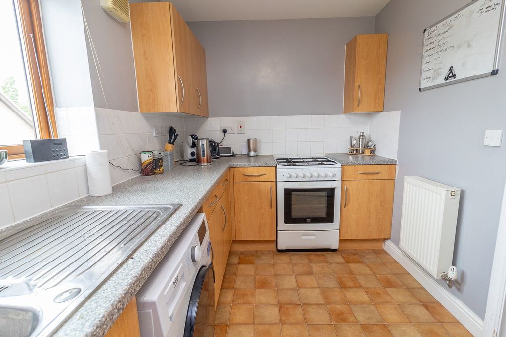 Property photo 3 of 15