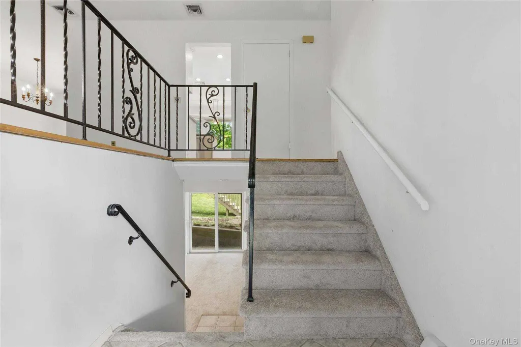 Property photo 1 of 30