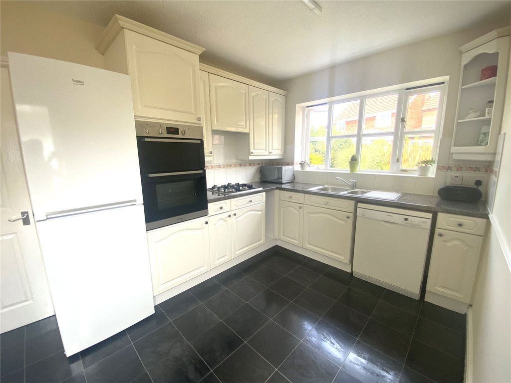 Property photo 2 of 16 Kitchen