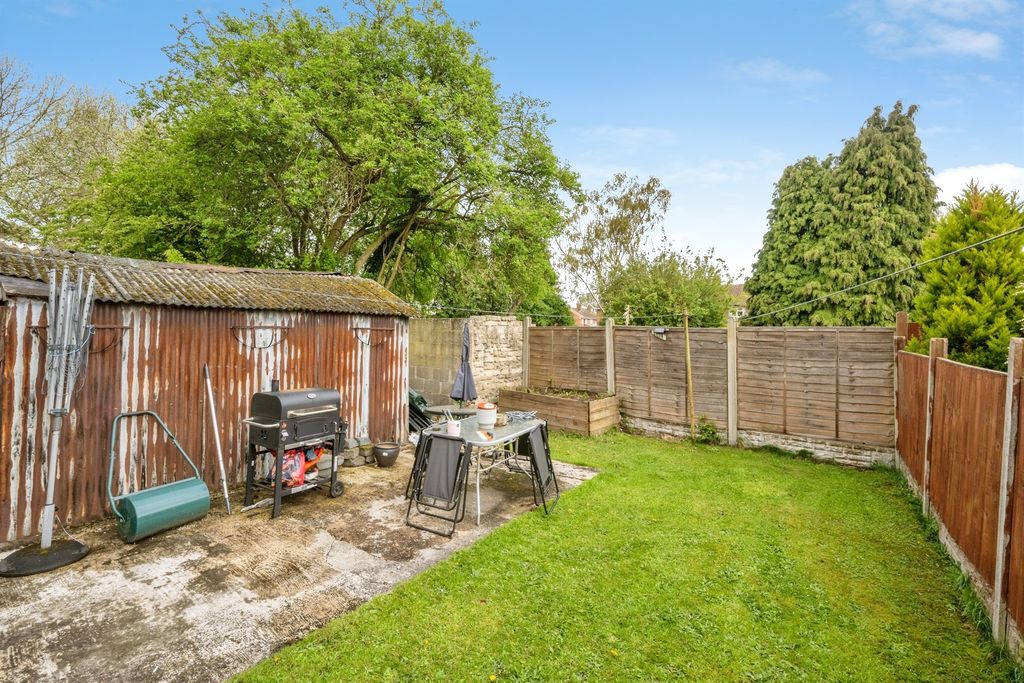 Property photo 2 of 13