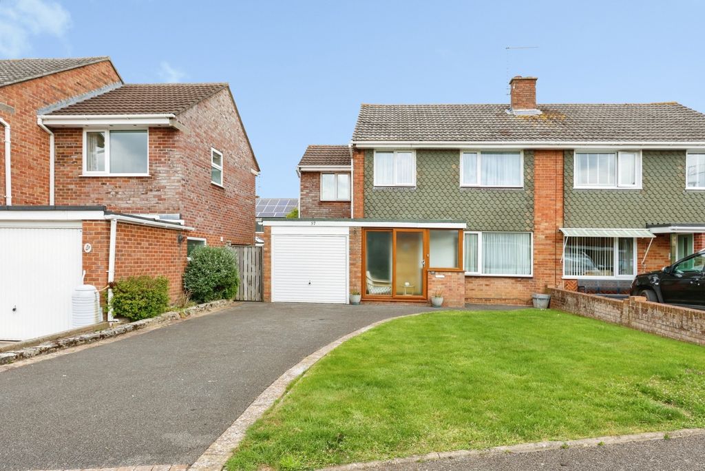 Property photo 1 of 19 Exterior