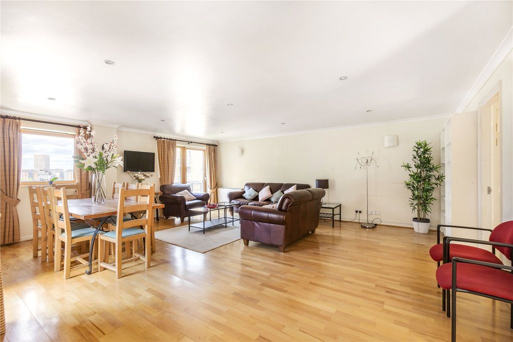 Property photo 1 of 21 Reception Room