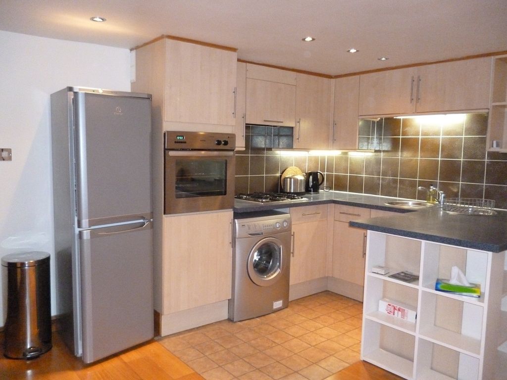 Property photo 1 of 6