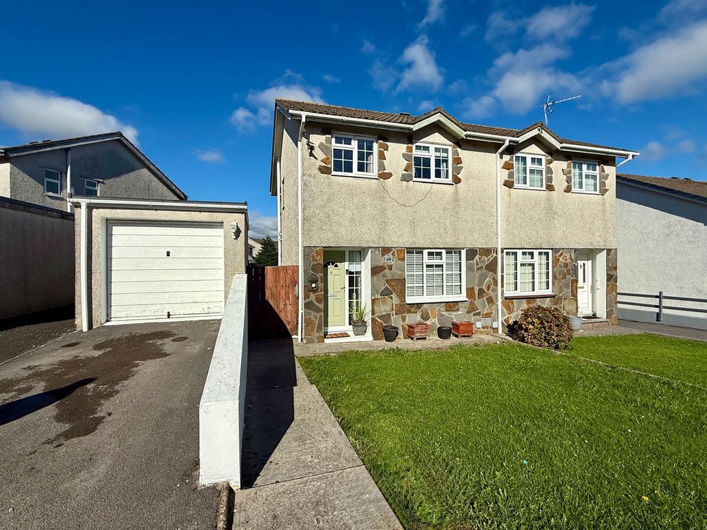 Property photo 1 of 25