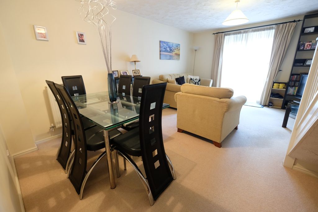 Property photo 3 of 13 Sitting/Dining Room