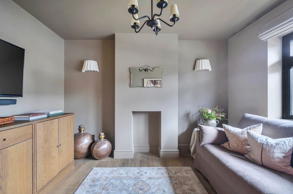 Property photo 2 of 21 1430528-1-69B30B7...