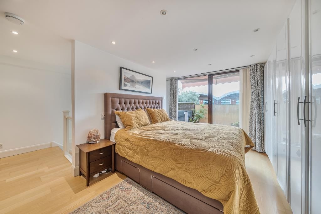 Property photo 3 of 19 Bedroom