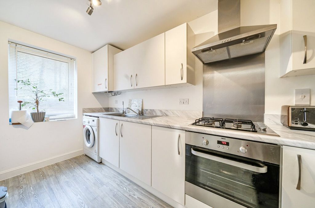 Property photo 3 of 21 Picture No. 09