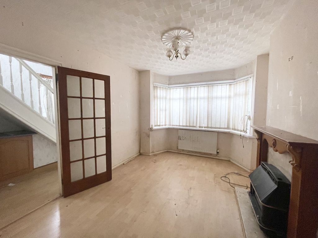 Property photo 2 of 14