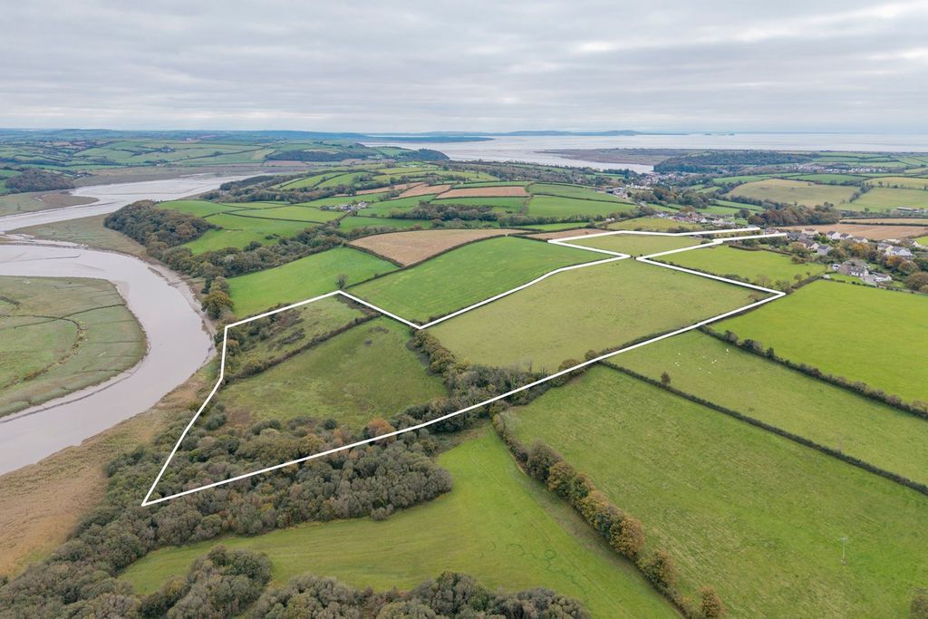 Property photo 2 of 46