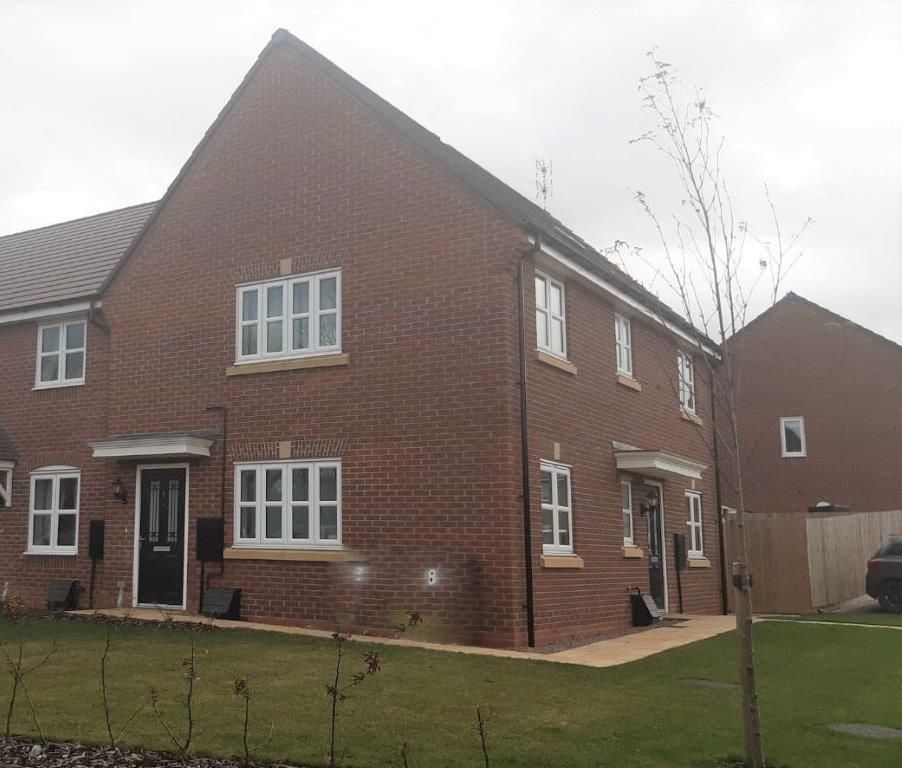 Property photo 1 of 2 8 Asquith Drive, Le8 0Ux, External, Front, !St Flo