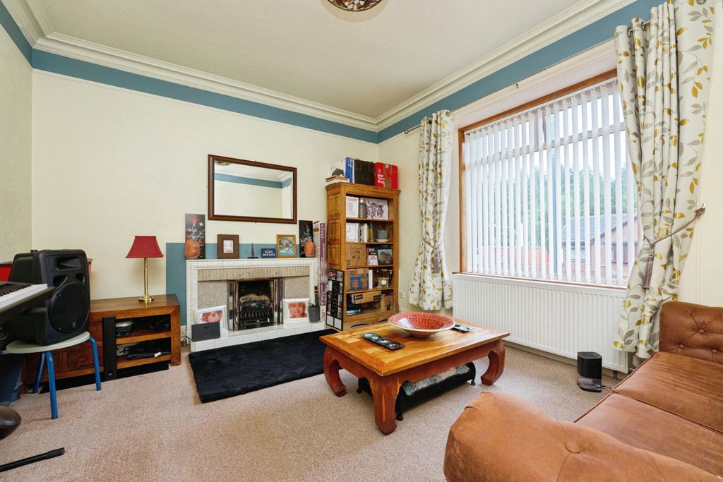 Property photo 3 of 23