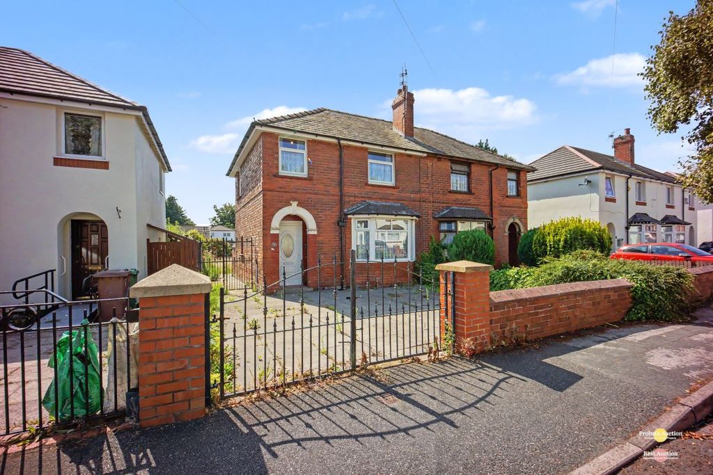 Property photo 1 of 18