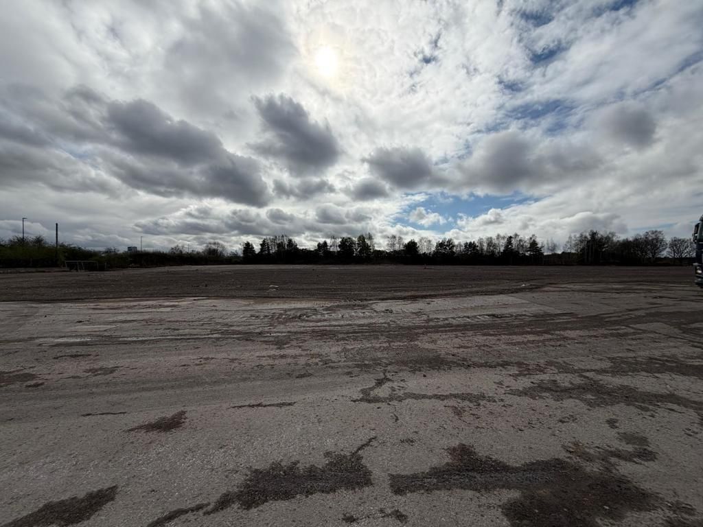 Property photo 3 of 5 Photo 4