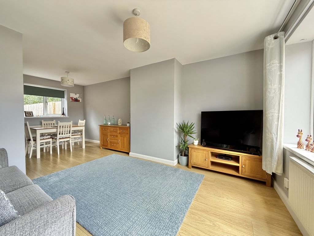 Property photo 2 of 18 Photo 3