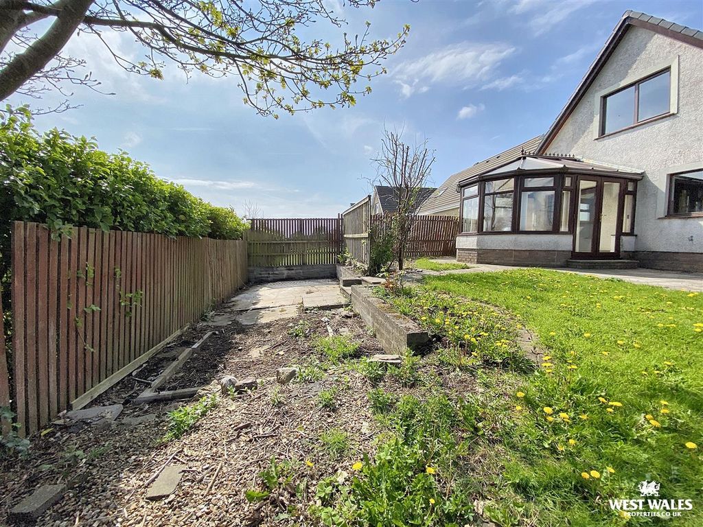 Additional image 22 of 3 bed detached bungalow for saleCenarth Close, Pembroke Dock SA72