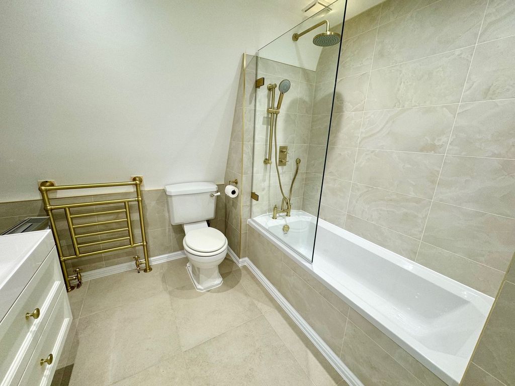 Additional image 13 of 3 bed flat for saleApt 10 Chateau Des Roches, St Brelade JE3