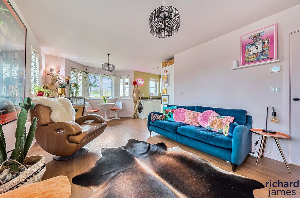 Additional image 9 of 1 bed flat for saleMaizey Road, Tadpole Garden Village, Swindon SN25