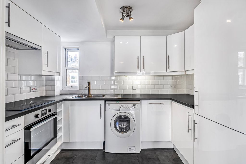 Property photo 3 of 22 Picture No. 36