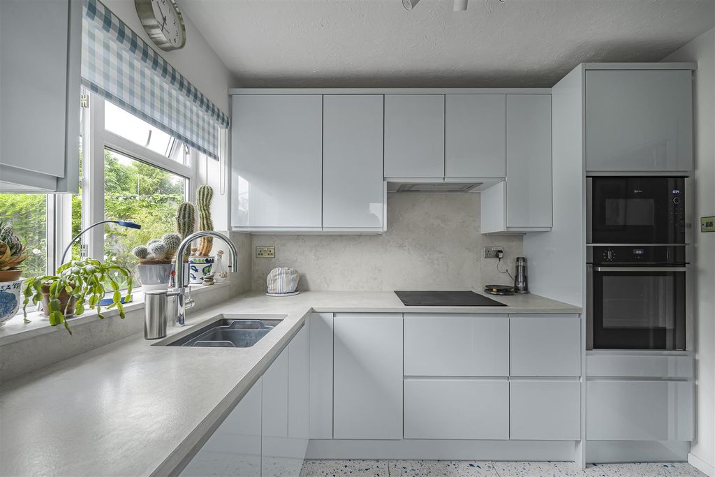 Additional image 10 of 3 bed semi-detached house for saleSunningdale Avenue, Mayals, Swansea SA3