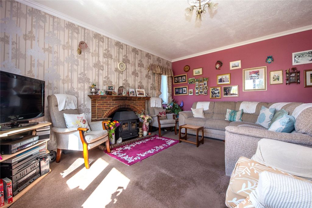 Property photo 3 of 21 Picture No. 12