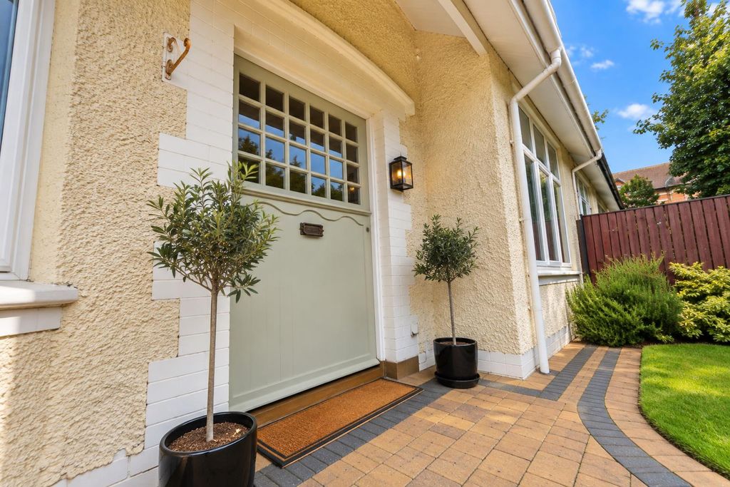 Property photo 2 of 44 5F4A4533-0681-468c-Aa31-Eb88Bc8F6551.Png