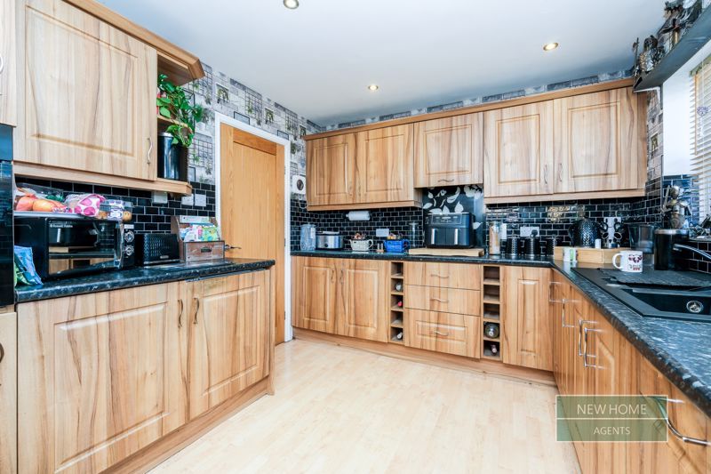 Property photo 2 of 26 Photo 12