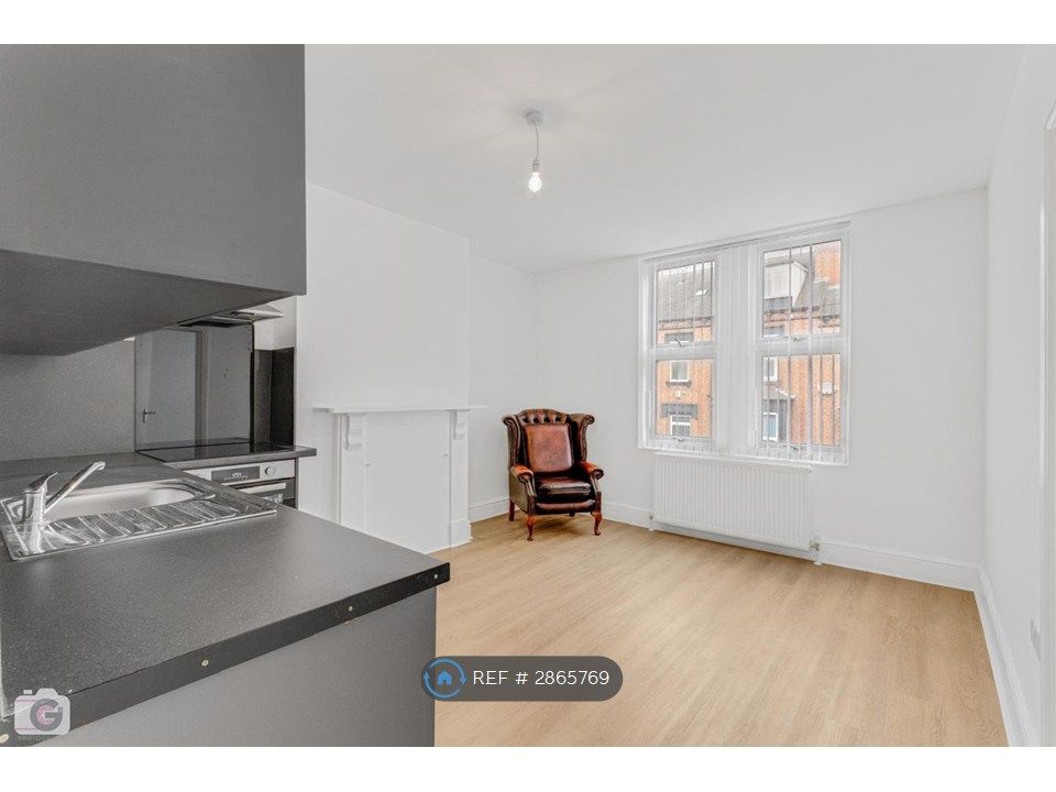 Property photo 2 of 5