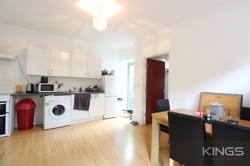 Property photo 2 of 4