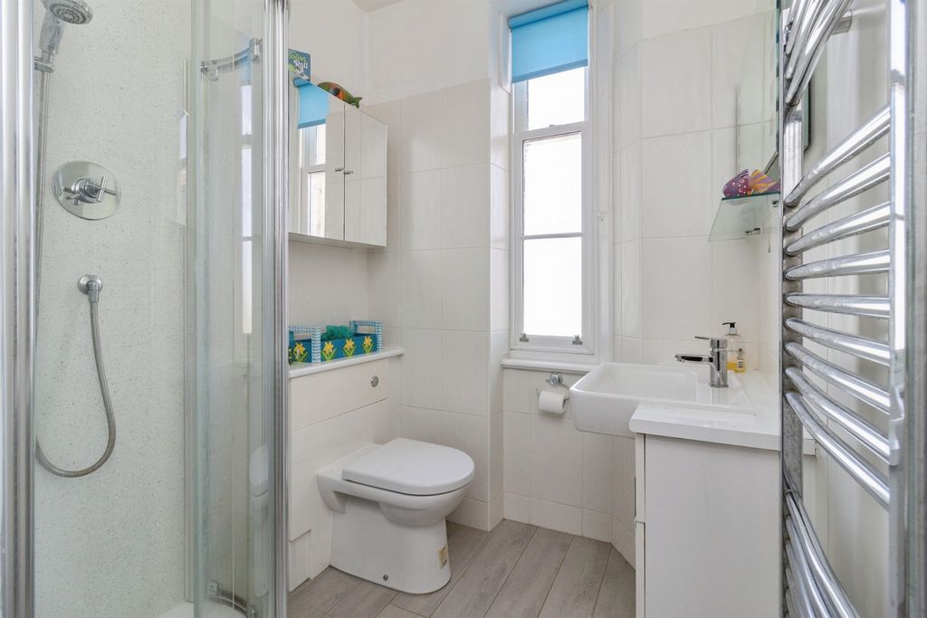 Additional image 20 of 4 bed semi-detached house for saleCourtenay Road, Newton Abbot TQ12
