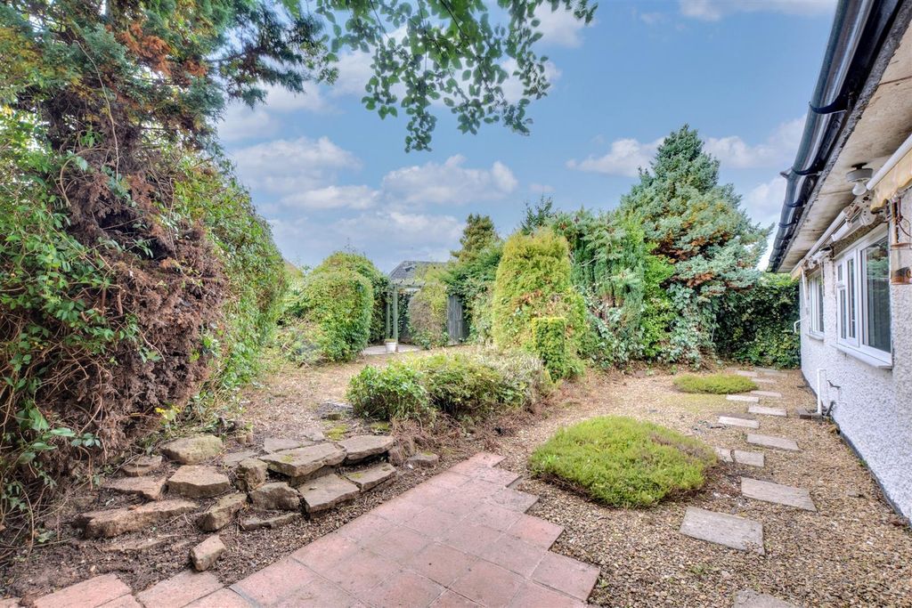 Property photo 3 of 24 Garden_1.Jpeg