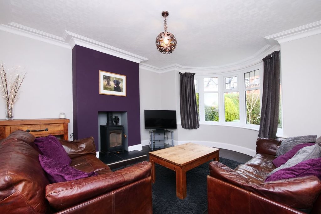 Property photo 2 of 23