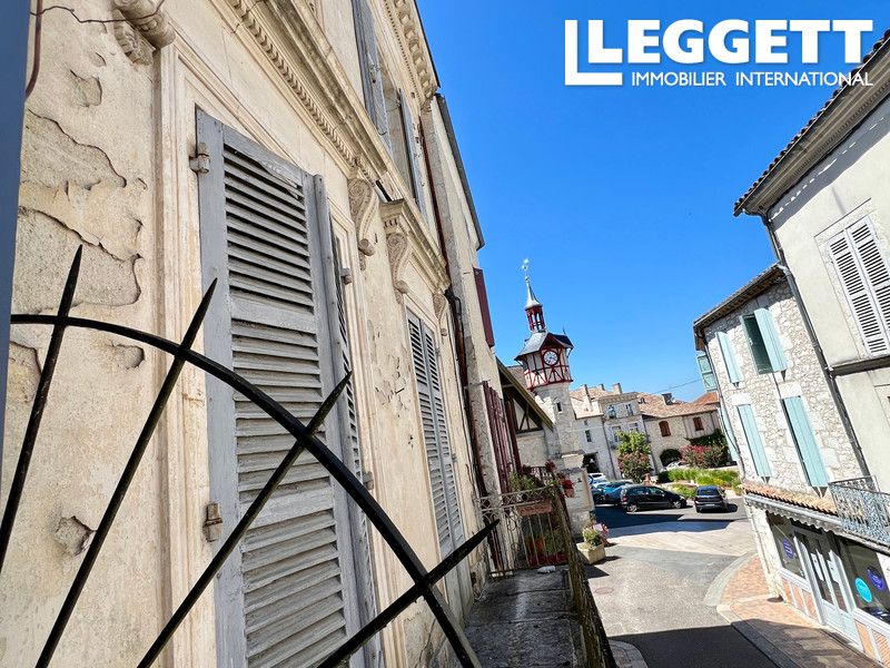 Property photo 2 of 10